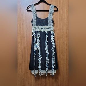 Save The Queen Layered Appliqué Romantic Dress